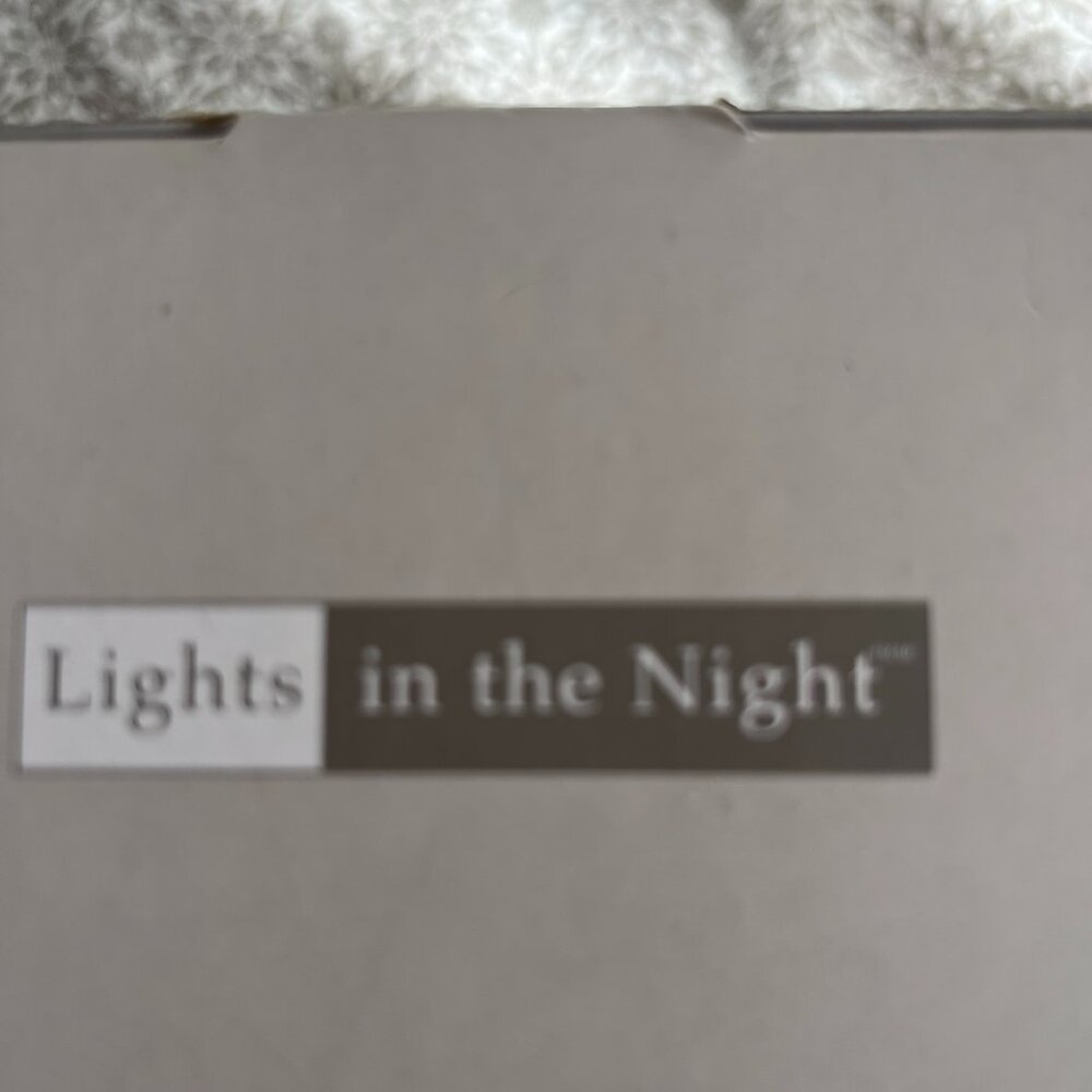 Night Light - Picture 5 of 7